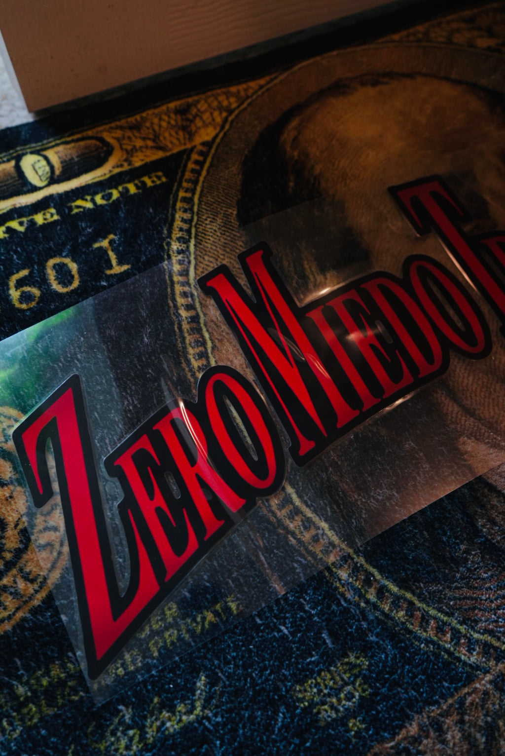 Zero Miedo Trucking Red Decal